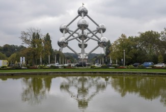 Brussels, Bruxelles, site of Expo 1958, Atomium, 165-billion-fold enlargement of an iron molecule,