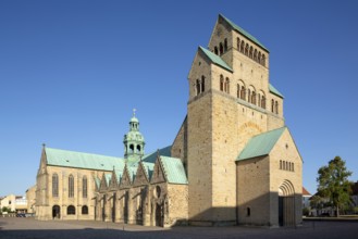 Hildesheim, Cathedral of the Assumption of the Virgin Mary, view from north-west