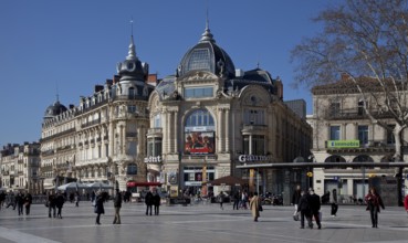 Montpellier, Place de la Comédie, Historicist representative buildings