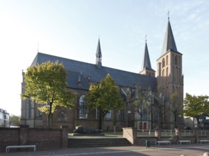 View from the north-east, in front of the fallen warrior by Ewald Mataré, St., Sankt, Saint