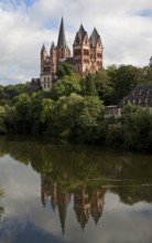 Limburg an der Lahn, Cathedral, view from north-west with reflection in the Lahn, St., Sankt, Saint