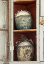 Reliquaries in the choir, skull, St., Saint, Saint