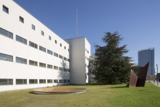 Bundeshaus, former Pedagogical Academy by Martin Witte (1930) and Hans Schwippert (1949), in the