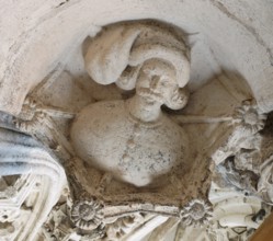 Main portal, figures, master builder, St., Saint, Saint