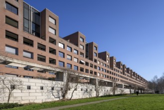 Maastricht, Stoa Residential Complex, residential complex 1993-2002 by Luigi Snozzi, Maasseite