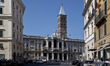 Viewed from the south-east from Via Merulana, architect Giuliano da Sangallo and Ferdinando Fugo,