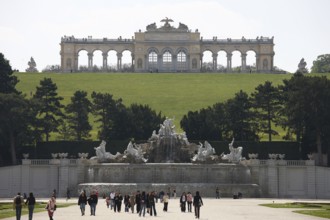 View of the Neptune Fountain (by Johann Ferdinand Hetzendorf von Hohenberg 1777-1780) and Gloriette