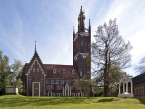 Wörlitz, town church of St. Petri, begun in the 13th century, rebuilt and extended in neo-Gothic