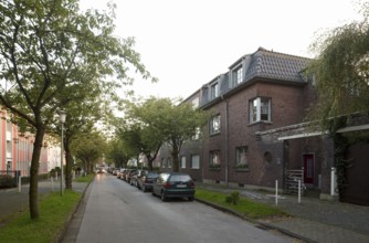 Krefeld, Gneisenaustraße, view from Germaniastraße to the south