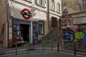 Corner of Rue Ste-Francoise and Rue des Repentis