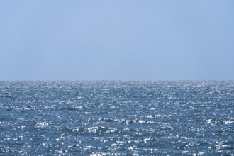 English Channel near Dover, horizon