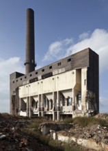 Modern building with Wilhelminian-style core, coal feed hopper freely visible