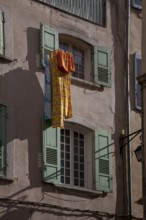 House in the Rue Ste-Francois, washing line