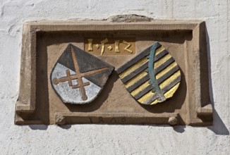 Electoral Saxon coat of arms, dated 1512, at the bottom presumably length measure dated 1476