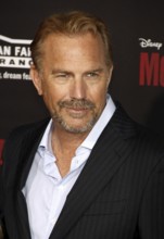 Kevin Costner at the Los Angeles premiere of 'McFarland, USA' held at the El Capitan Theater in