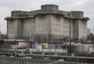 Hamburg, Heiliggeistfeld, high-rise bunker and flak tower, built 1940-42, floor area 75 x 75 m,