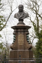 Eisleben, Monument to Friedrich König 1774