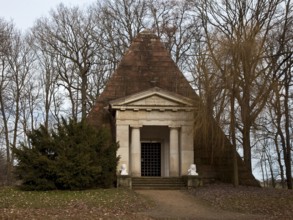 Machern b Leipzig Castle Park Pyramid 58700 Built in 1792, intended as a mausoleum but never used