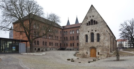 Art museum from the north-east, former grammar school on the left, refectory on the right