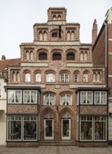 Lüneburg Grapengießerstraße 93396 Nos 28 and 27 Brick gabled house on the northern side of the