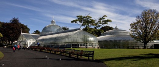 Glasgow Botanic Garden, KIBBLE PALACE greenhouse ensemble built on Loch Long in 1863 and moved to