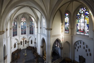 Choir and south transept with windows by Anna Schneider-Lang and Hermann Gottfried, St., Sankt,