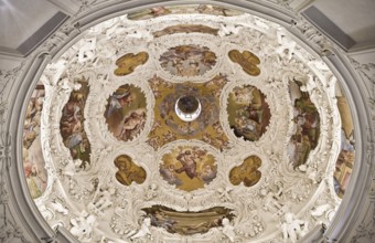 Mausoleum of Emperor Ferdinand II, crypt church, view into the dome, vault, St., St., Saint