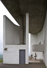 Notre Dame du Haut, Le Corbusier 1953 to 1955, east side from north, St., Sankt, Saint