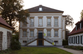 Former director's villa (now the Huelsmann Museum)