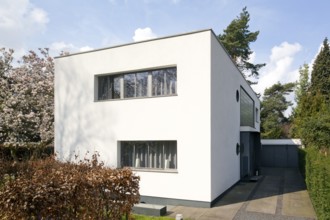 Built in 1950 by Bernhard Pfau, street view