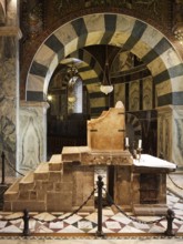 Gallery in the octagon, throne of Charlemagne, imperial throne