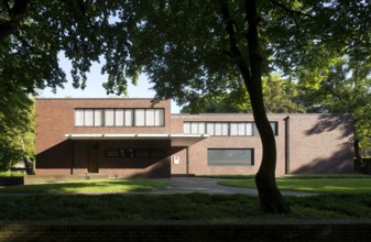 Esters House, built between 1928 and 1930 by Ludwig Mies van der Rohe as a residential building,