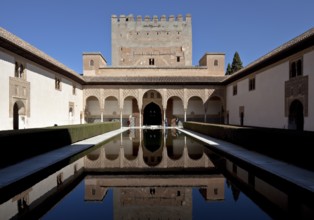 Court of the Myrtles (Patio de los Arrayanes, Mirtos) to the north, Comares Tower at the back