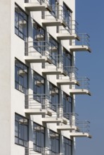 Dessau, Bauhaus, Prellerhaus studio building, east side with balconies