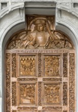 Constance, Minster, west portal, right door wing, sculptor Heinrich Yselin and Simon Haider around