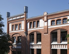 Former Delius cloth factory, now converted into flats