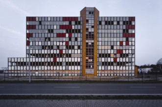 Großräschen, administration building of the former glassworks. Presumably late GDR investment ruin,