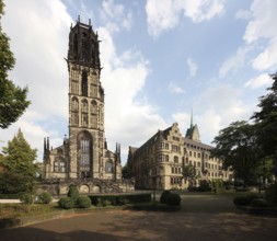 Duisburg, Salvatorkirche and town hall