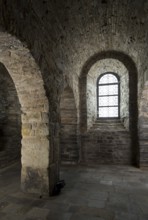 Crypt, view to the west, nave and south aisle, St., Sankt, Saint