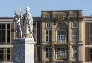 Berlin, Schlossplatz, Risalit of the Berlin Palace, built into the former State Council building of