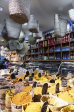 Baskets and spices, shop, oriental spice trade in Noailles, Marseille, France, Europe