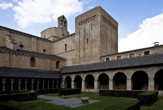 Cloister with crossing tower and south transept tower