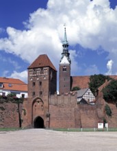 Tangermünde, Elbtor and Stephanskirche/ Südanischt