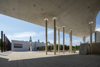 Bonn, Museumsmeile, art museum Bonn, built in 1992 by Axel Schultes, view of the Bundeskunsthalle