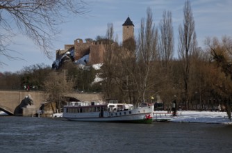 Halle Saale Giebichenstein Castle and Giebichenstein Bridge 1926-28 62475 Left Figure of a horse by