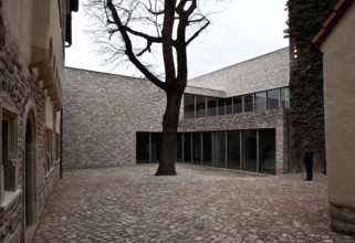 Eisleben Luther city Museum LUTHERS STERBEHAUS 59159 Courtyard view to the south with historic