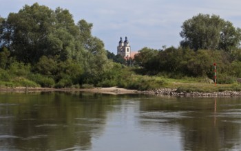 Wittenberg Stadtkirche 88059 Long-distance view from south-southwest over the Elbe