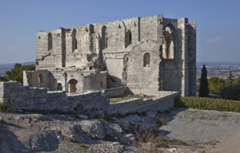 Gigean near Montpellier, St-Félix de Montceau, abbey ruins from the south-east