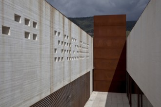 Museum building 2010 for the sunken courtyard excavation site