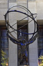 Rockefeller Center, Sculpture of Atlas holding a globe in front of a building, Manhattan, New York